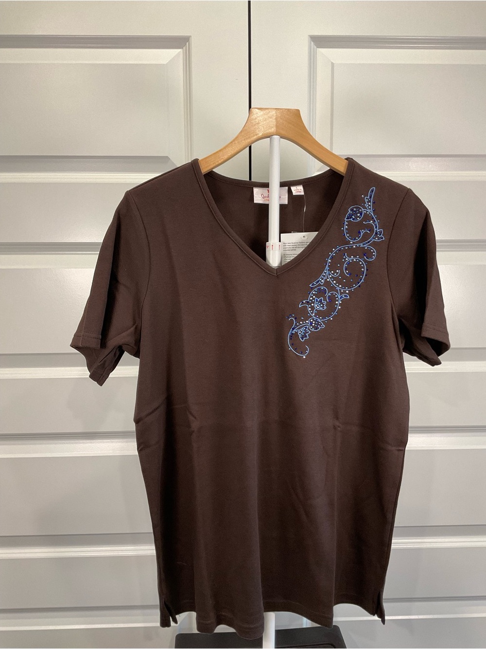 Quacker Factory Brown V-Neck Tee with Blue Embellished Swirl